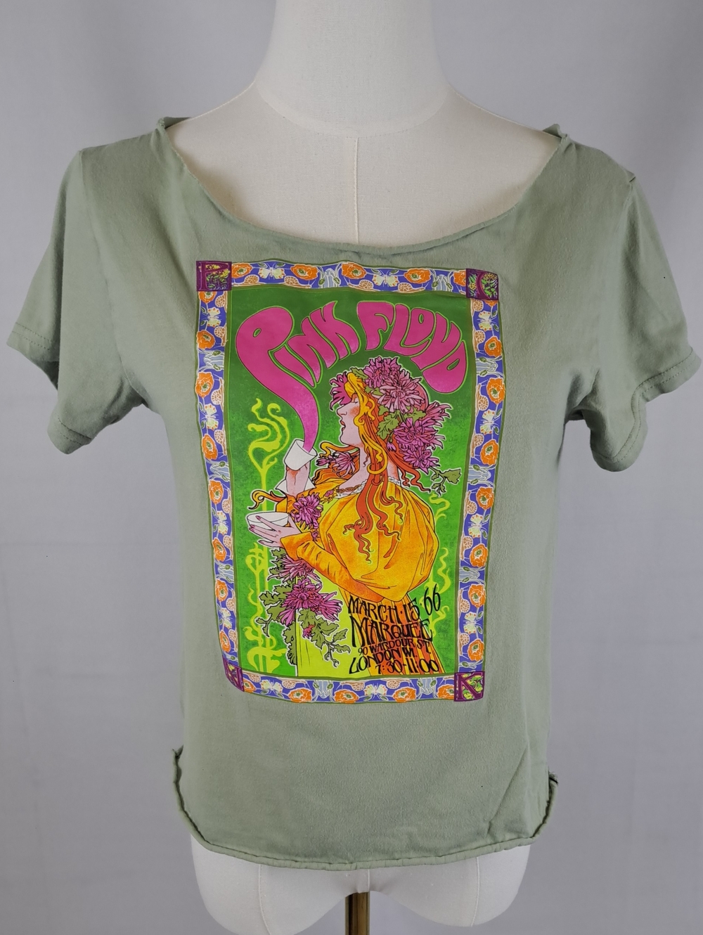 Pink Floyd Sage Green Women's Concert Tee Roll Boat Neck Roll Hem Funky Hippie S